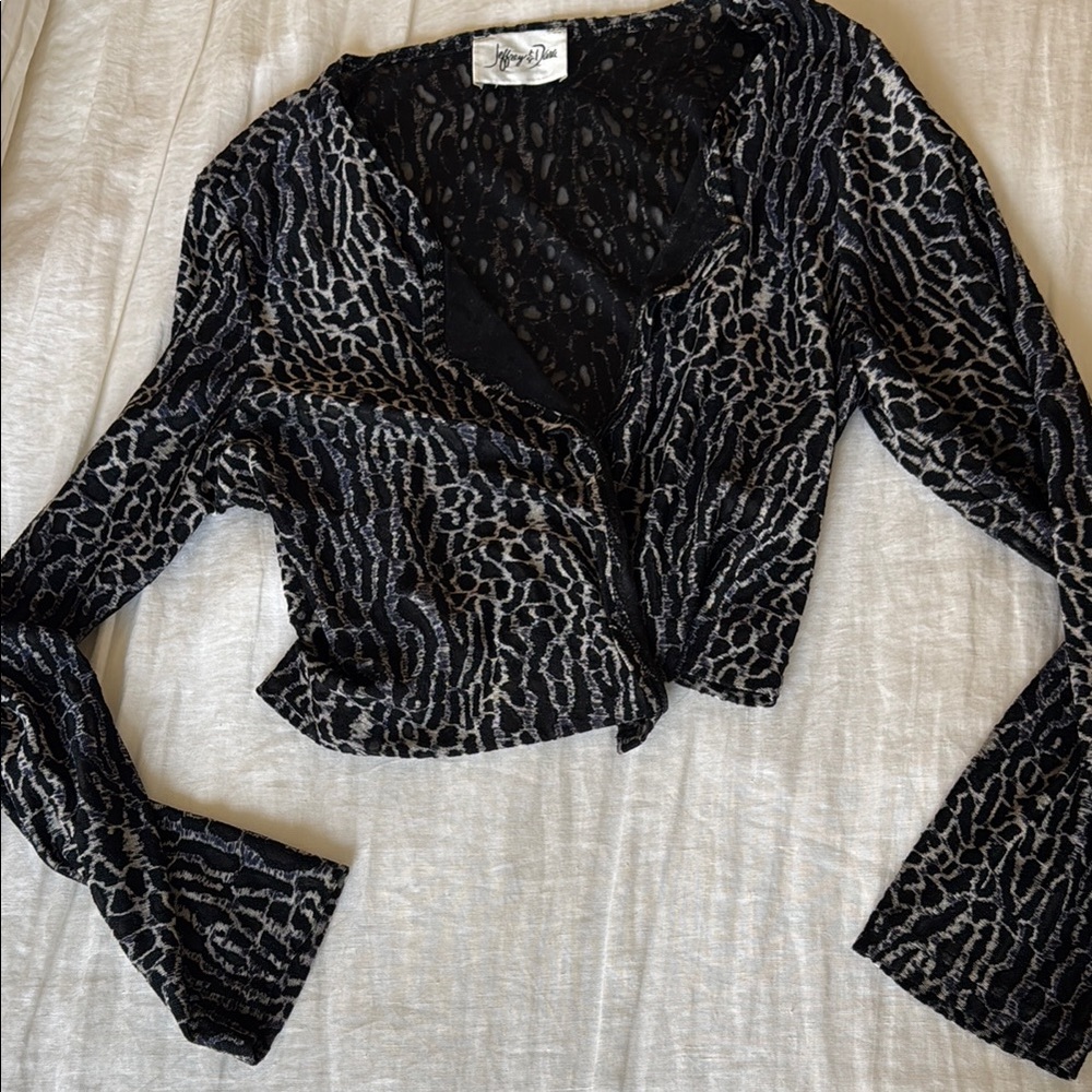 Rampage Black and Gray Patterned Blouse